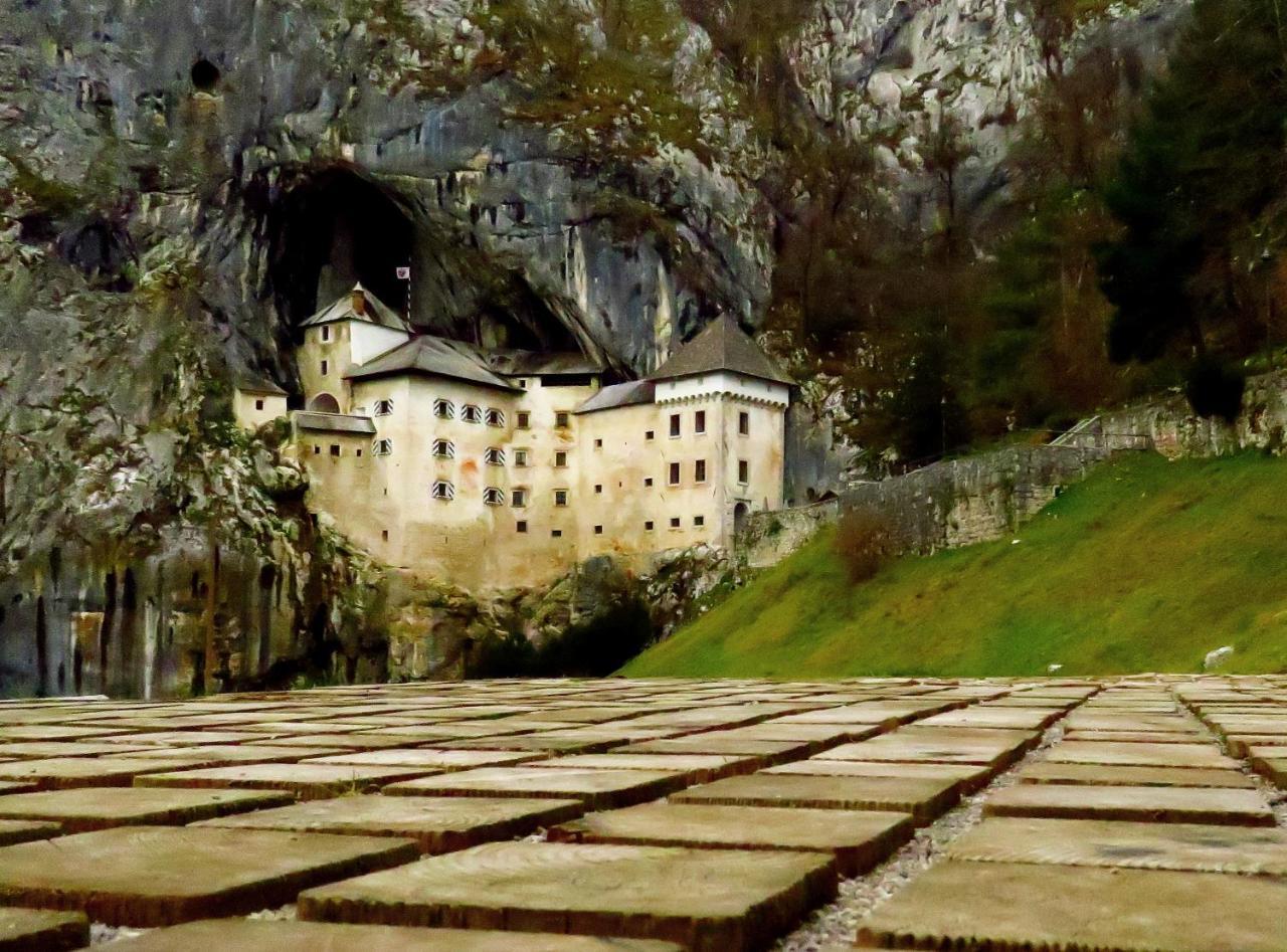 Gostilna Tratnik Hotel Zoll Eksteriør billede